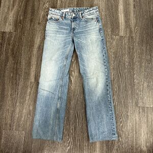 Zara Women’s High Rise Straight Leg Jeans USA 4 Inseam 29.5” Light Wash